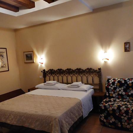 Ca Tron Apartment Next To Rialto Bridge Venesia Bagian luar foto