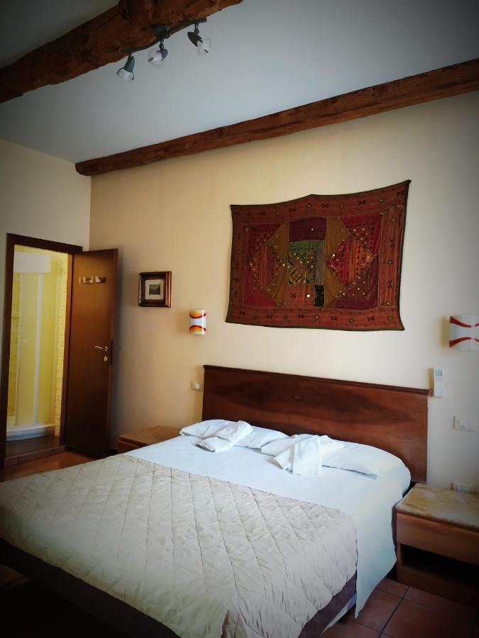 Ca Tron Apartment Next To Rialto Bridge Venesia Bagian luar foto