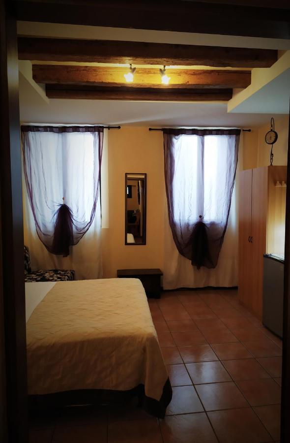 Ca Tron Apartment Next To Rialto Bridge Venesia Bagian luar foto
