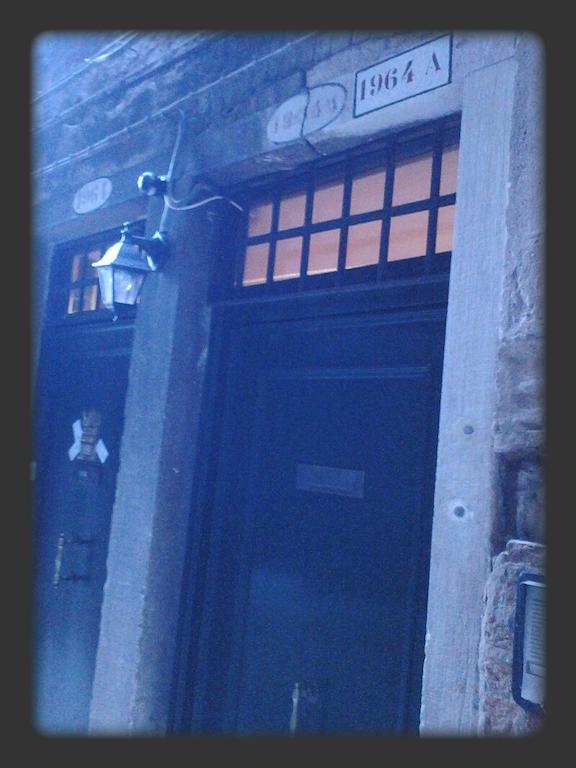Ca Tron Apartment Next To Rialto Bridge Venesia Bagian luar foto